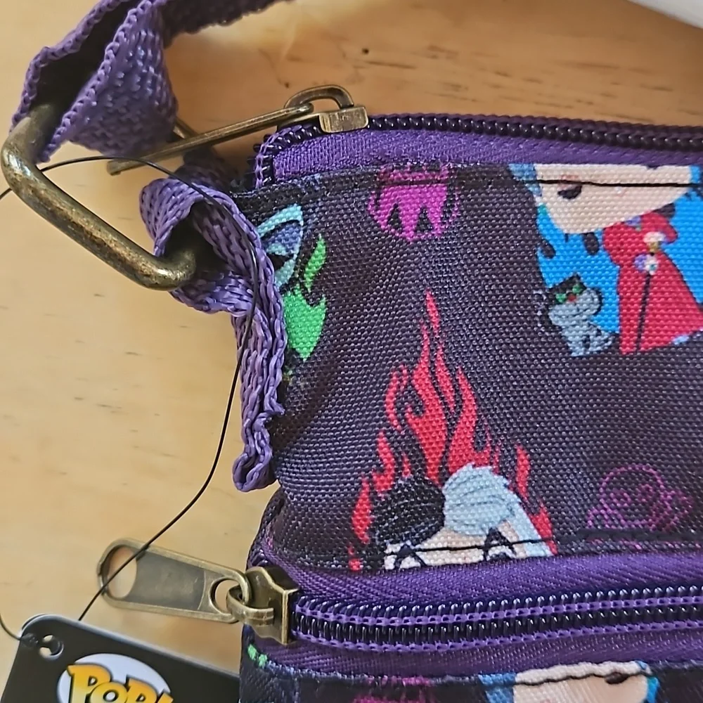 DISNEY VILLAINS CROSSBODY BAG - Picture 3 of 8